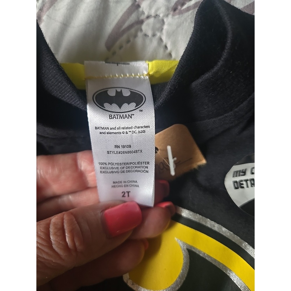 Batman Costume 2T Cape Is Detachable‎ New - Picture 3 of 11